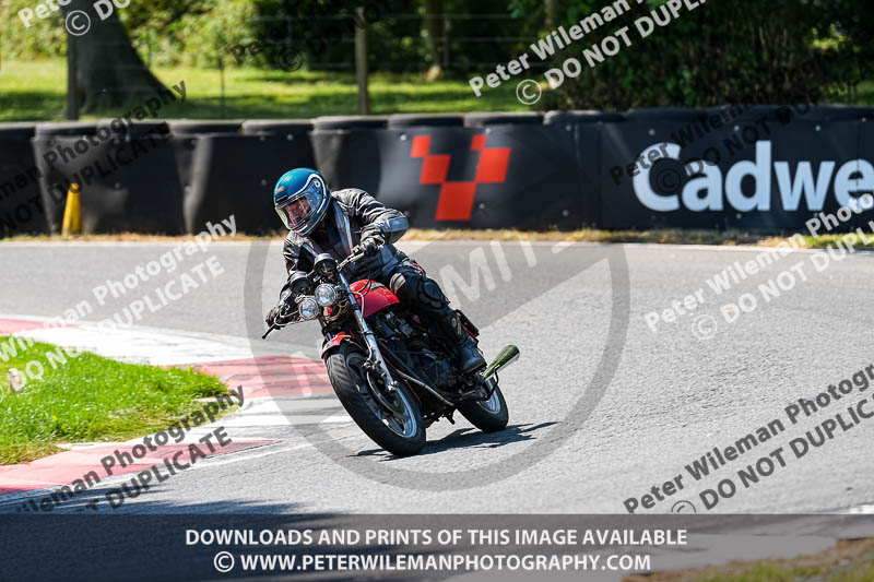 cadwell park;cadwell park photographs;cadwell trackday photographs;enduro digital images;event digital images;eventdigitalimages;peter wileman photography;racing digital images;trackday digital images;trackday photos